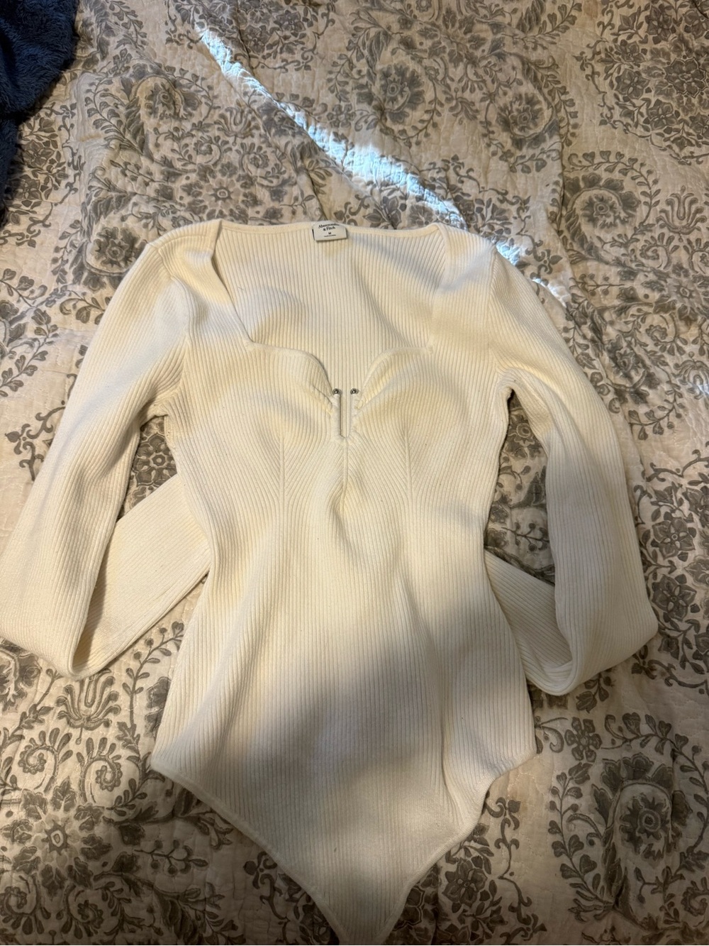 Abercrombie & Fitch Cream Ribbed Long-Sleeve Zip-Front Bodysuit